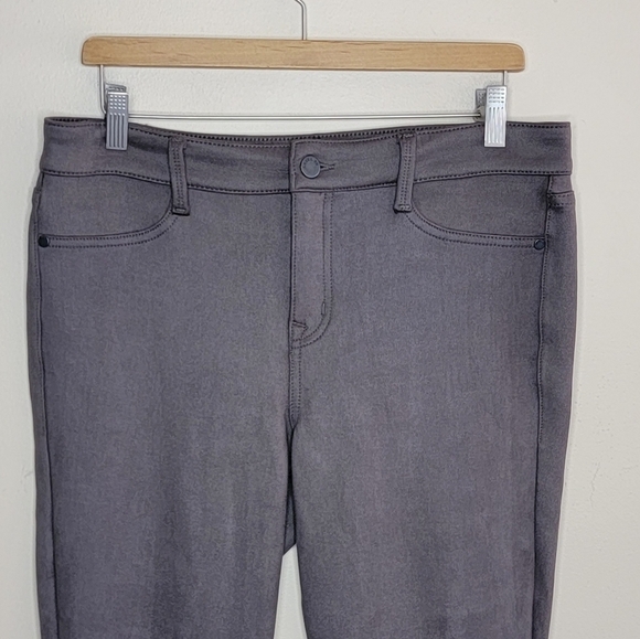 Level 99 | Gray Soft Velour Feel Skinny Pants - Picture 3 of 6